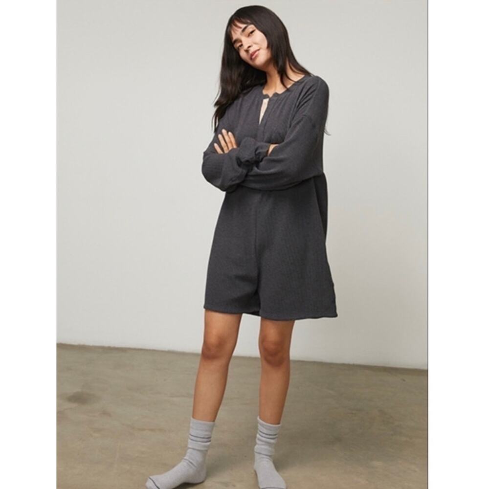 Lunya Thermal Waffle Pima Cotton Long Sleeve with Shorts Henley Romper sz L